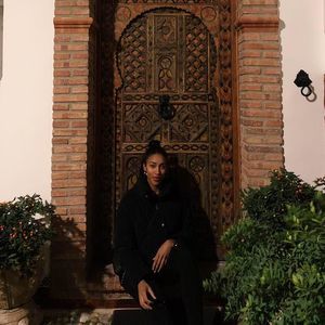 Meet your Posher, Danielle